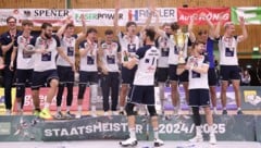 Der Jubel der Hypo-Tirol-Volleyballer (Bild: GEPA)