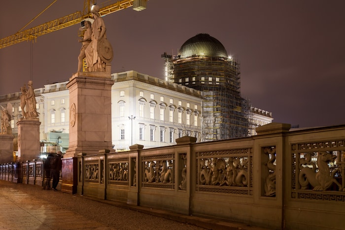fast das originale Schloss, heute das Humboldt Forum  