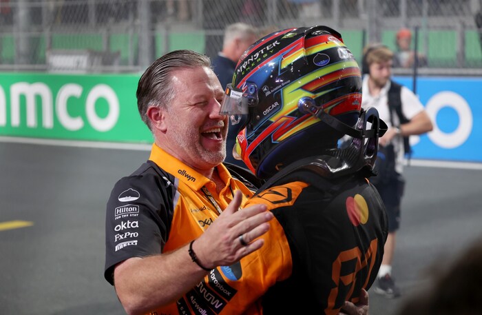 Zak Brown mit Oscar Piastri