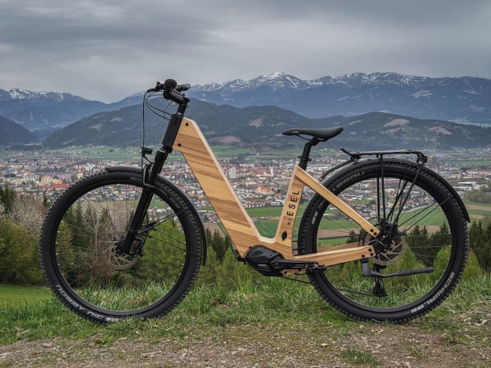 Das M-SUV von MyEsel ist ideal für den Alltag. 