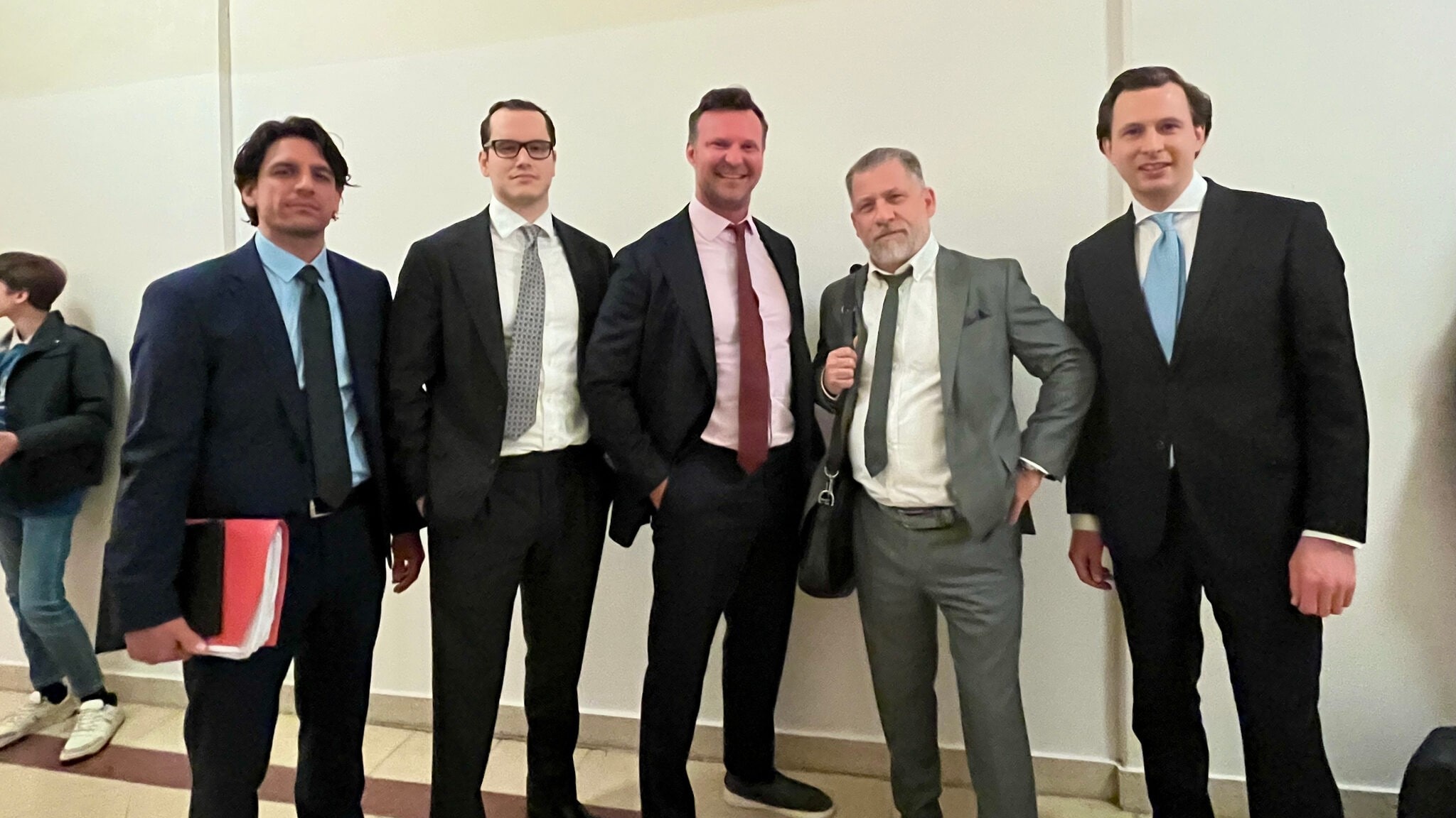 Jurist (31) mittendrin - Lange Haftstrafen für heimische Drogenmafia ...