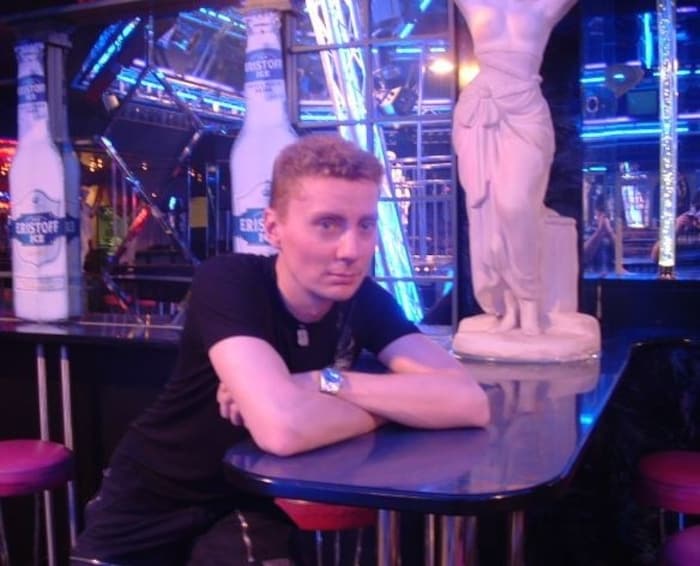 DJ Ron, Ron Schreiner war DJ in der Tschako und dann auch Geschäftsleiter. 
