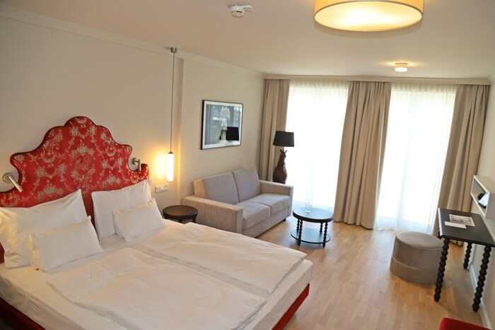 So sehen die Zimmer im „Grand Elisabeth“ aus.