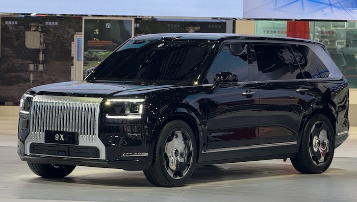 Mit dem 9X Super-SUV stellt Geely-Tochter Zeekr ein neues Flaggschiff mit Hybridantrieb vor.