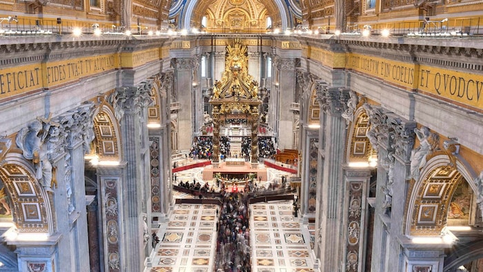 Der Petersdom war auch in der Nacht geöffnet.