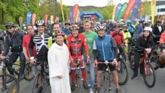 Tourismus-Seelsorger Roland Stadler wird vor dem offiziellen Start (10 Uhr) die Radfahrer segnen. (Bild: Evelyn Hronek)