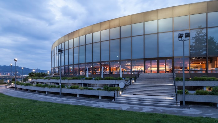 Das Linzer Brucknerhaus, Flaggschiff der LIVA: Zur LIVA gehören das Brucknerhaus, der Posthof, ...