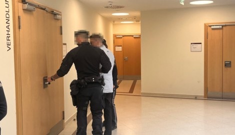 Seit dem Angriff sitzt der junge Serbe in der JA Josefstadt in U-Haft. (Bild: Sophie Pratschner, Krone KREATIV)