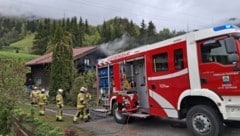 Das Haus im Brucker Ortsteil brannte am Freitag in der Früh. (Bild: Freiwillige Feuerwehr Bruch/Glocknerstraße)