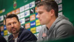 Markus Katzer (l.) hat Robert Klauß (r.) am Donnerstag beurlaubt. (Bild: GEPA)