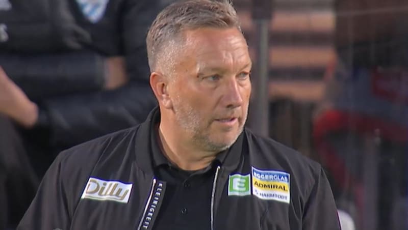Zuletzt kassierte Manfred Schmid beim Jubeln ein Cut über dem Auge. Jubelverbot hat er deshalb aber im Finale keines erteilt. (Bild: Krone KREATIV/sky (Screenshot))