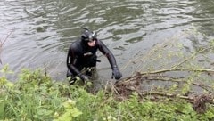 Feuerwehrtaucher waren im Einsatz (Bild: BFVMZ/Stefan Steiner)