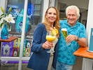 Edi Herz hat seine Bar Plaza-Chefin Michaela Höberl übergeben (l). Im Sommer ist er dort aber anzutreffen. (Bild: Evelyn Hronek)