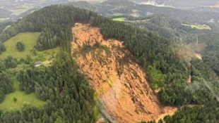 Hochwasserschutzausbau, auch beim Simonberg (Mure 2023) muss ebenso ein Murenschutz errichtet werden. Vorerst werden 10 Millionen Euro für die Sicherheit ausgegeben. (Bild: BFK Völkermarkt)