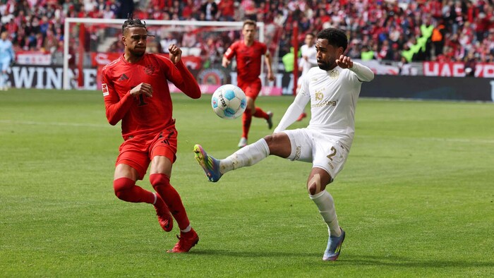 Philipp Mwene (rechts) kehrte in die Startelf zurück.