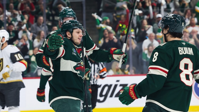 Rossi spielt für Minnesota Wild in der besten Eishockey-Liga der Welt.