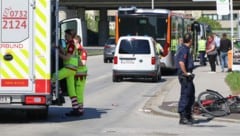 Ein Team des Arbeitersamariterbundes (ASB) und ein Notarzt standen im Rettungseinsatz. (Bild: Matthias Lauber/laumat.at)