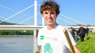Felix Krainer ging nach seiner Ankunft in Linz gleich tatkräftig ans Werk