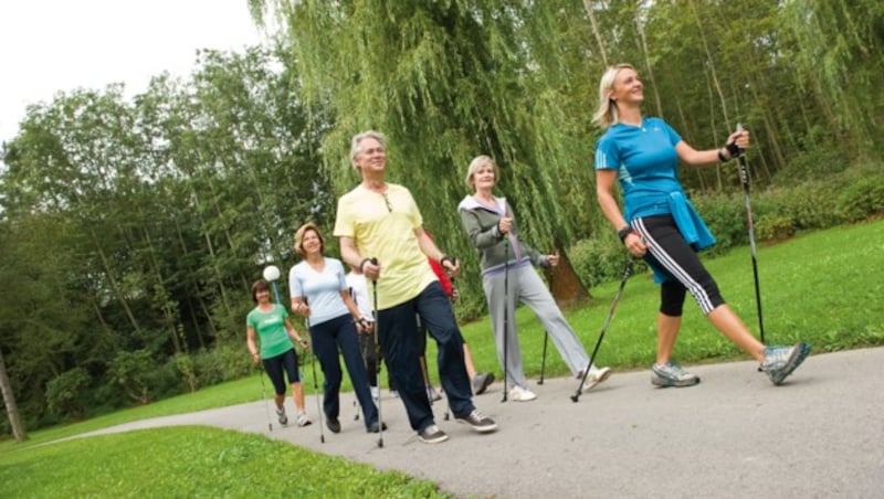 Nordic Walking Touren durch das Land der 1000 Hügel (Bild: Gesundheitsresort Königsberg)