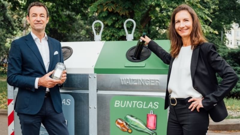 Dr. Harald Hauke, DI Eva Koller, Geschäftsführung Austria Glas Recycling (Bild: Austria Glas Recycling/Fotograf: Daniel Willinger.)