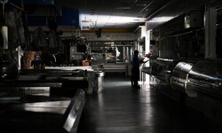 Ein Markt in Spanien während des historischen Stromausfalls am Montag