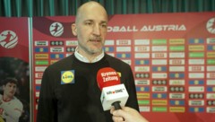 ÖHB-Sportdirektor Patrick Fölser hat vor mehr als einem Monat die ersten Gespräch mit Iker Romero geführt. Jetzt ist er froh, den Spanier für das Team gewonnen zu haben (Bild: krone.tv)