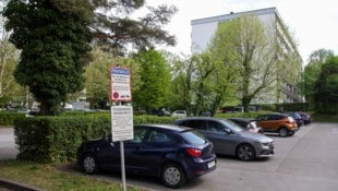 Wie viele Stellplätze braucht es? Maximal zwei pro Wohnung – schlagen Bauträger vor.