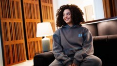 „Elly from the Block“ heißt der virale Song von Künstlerin Eleonora Vardanian alias Elly, der in ...