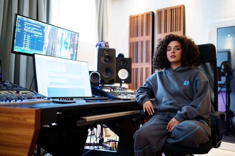 Hier entstehen die Hits: Das Studio im 3. Bezirk ist Ellys zweites Wohnzimmer, wie sie im Interview zugibt. (Bild: Eva Manhart)