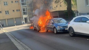 Das Auto stand in Vollbrand.