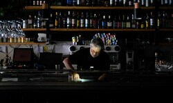 Gearbeitet wurde vorübergehend bei Kerzenlicht.