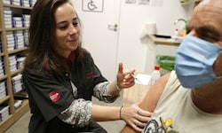 Rechts oder links? Welcher Arm ist Ihr persönlicher Impfarm – oder haben Sie gar keine ...