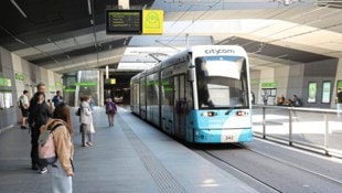 Die Unterführung am Grazer Hauptbahnhof ist von Ende Mai bis Anfang September für Straßenbahnen gesperrt.  (Bild: Jauschowetz Christian)