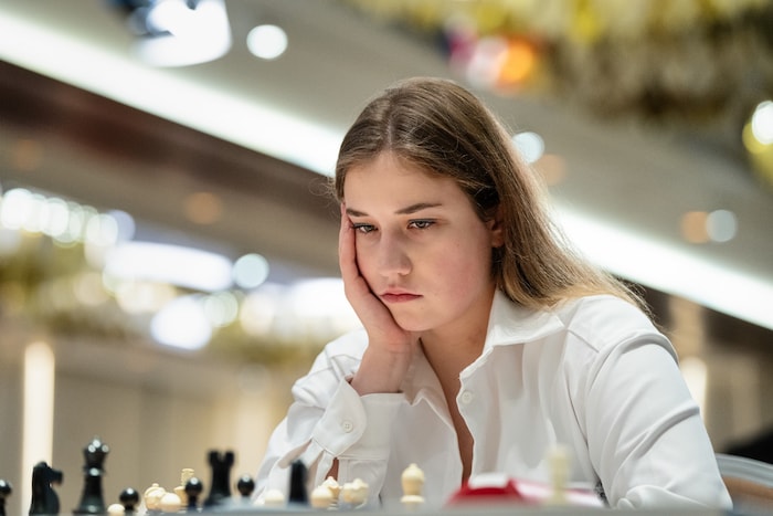Olga Badelka geht für Österreich ans Brett.