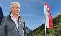 Fritz Larch mit der Freizeitjacke des Kameradschaftsbundes. Er sieht sich als Patriot, der nicht ...