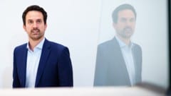 Der Bildungsminister macht seinen Vertrauensmann zum Generalsekretär.