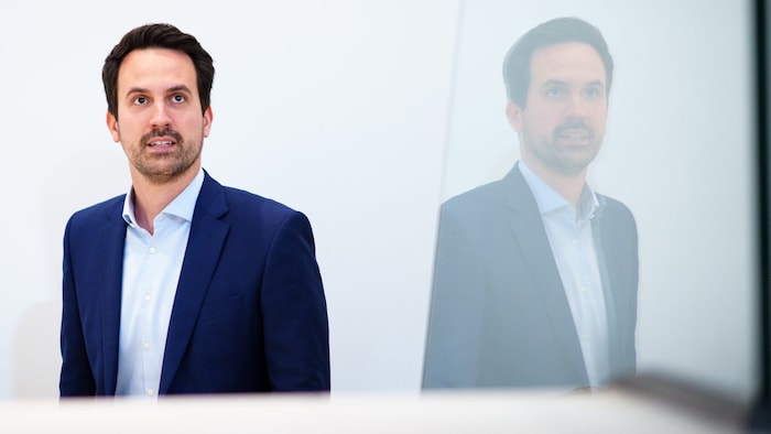 An der doppelten Funktion in Bund und Wien will Wiederkehr bis auf Weiteres nichts ändern und ...