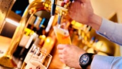 Auch die Industrie hat reagiert: Es gibt mehr alkoholfreie Biere (Bild: Evelyn Hronek)