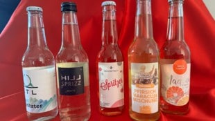 So herzerfrischend Wassersport sein kann, so spritzig sind die Siegerdrinks des „Beach & Surf“-Festes in Neusiedl. (Bild: Grammer Karl)