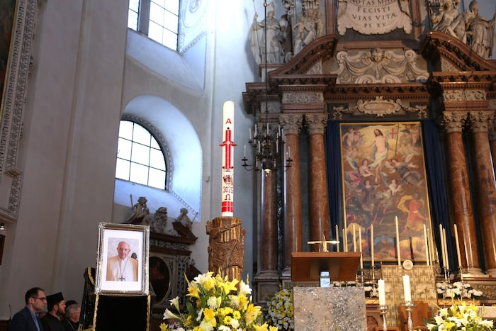 Stilles Gedenken im Dom