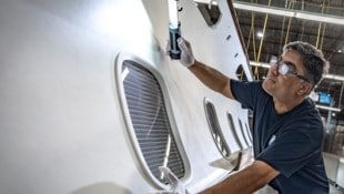 Die FACC beschäftigte Ende März fast 3900 Mitarbeiter weltweit.