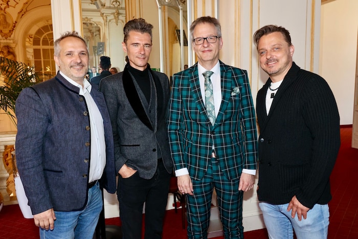 Präsentation in der Grazer Oper: Giuseppe Perna (Ivents Kulturagentur), Herbert Pixner, Ulrich ...