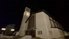 Die Marienkirche in Wattens war Schauplatz des nächtlichen Einsatzes. (Bild: ZOOM Tirol)