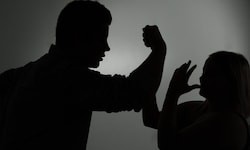 Wegen brachialer Gewalt gegen die eigenen Kinder mussten die in Tirol lebenden Eltern vor ...