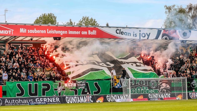 Das Rieder Stadion ist für den Zweitliga-Schlager gegen Admira ausverkauft. (Bild: Pressefoto Scharinger/Daniel Scharinger)