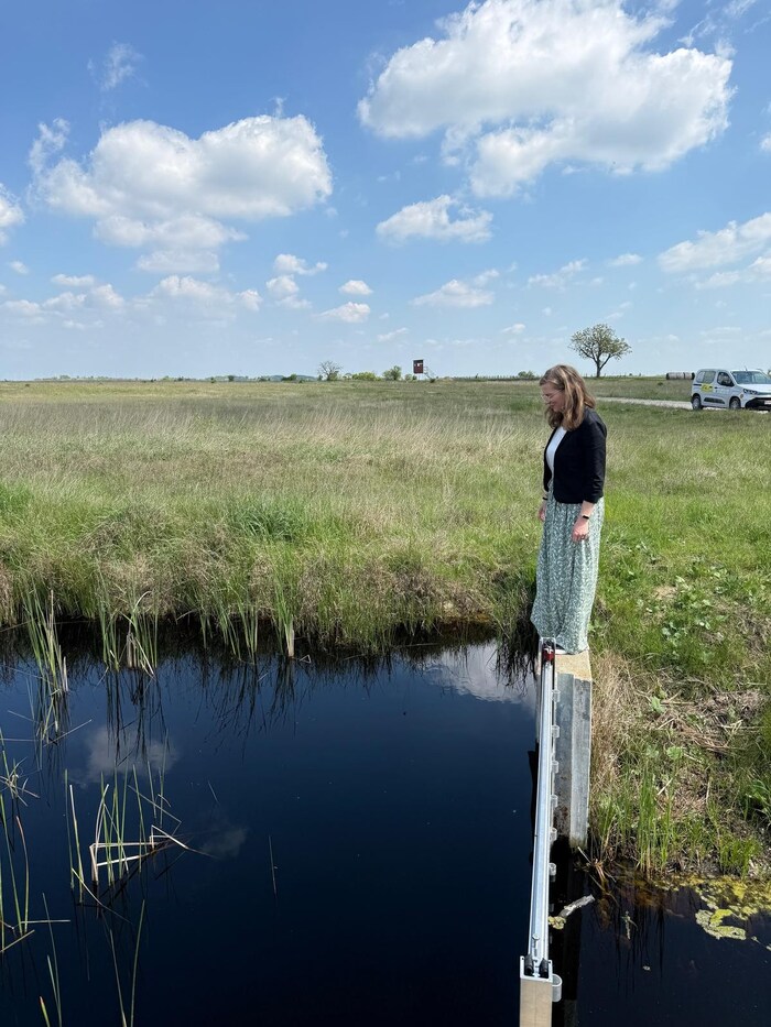 Beim Besuch besichtigte Haider-Wallner auch Projekte des Nationalparks, um Wasser länger im ...