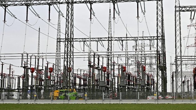 Die Angst vieler Wiener: Plötzlich fällt der Strom aus – und nichts funktioniert mehr. (Bild: APA/HANS PUNZ)