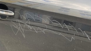 Auch hier war die Autokratzerin am Werk. (Bild: Jörg Schwaiger)
