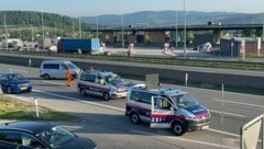 Die A1 war für mehrere Stunden gesperrt. (Bild: DOKU-NÖ)