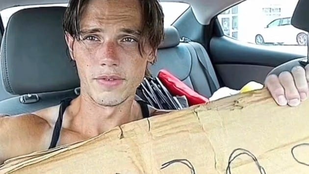 Er nennt sich „bradlove911“ und ist im Internet beliebt. Viele Fans sehen in ihm eine Version des US-Stars Brad Pitt. (Bild: Loves/TikTok)